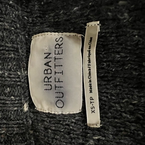 Urban Oufitters Cableknit Sweater - Picture 6 of 9
